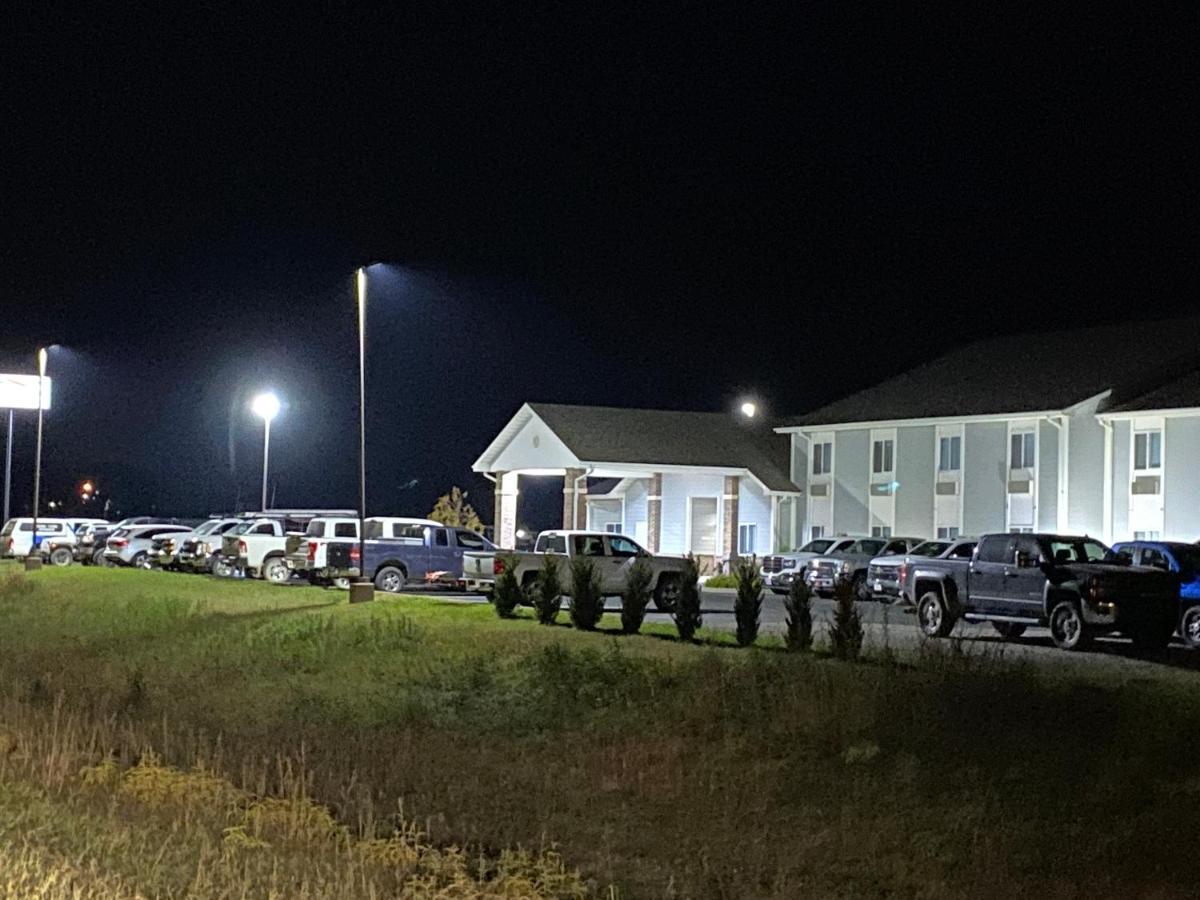 Garnett Hotel & Rv Park Bagian luar foto
