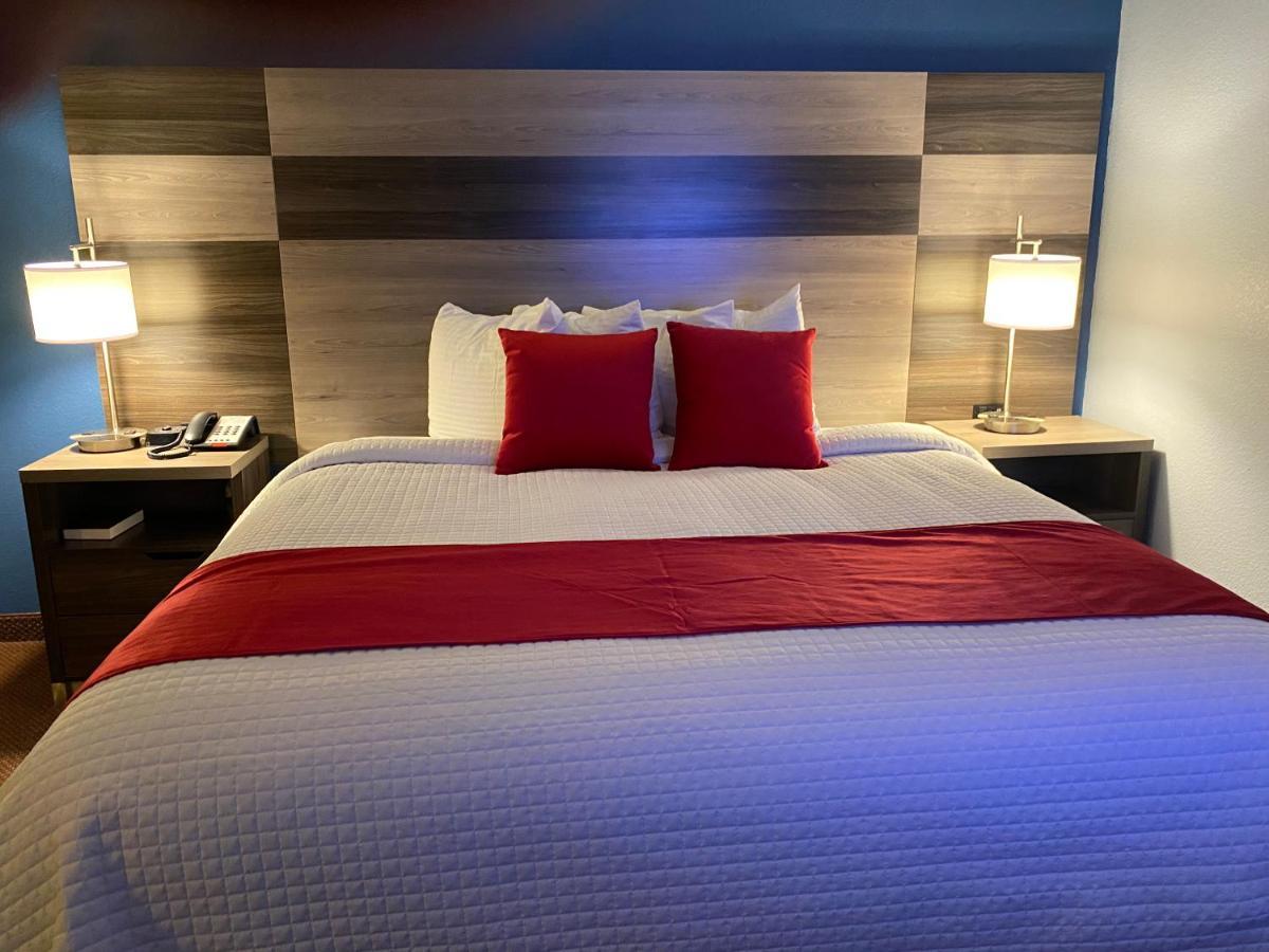 Garnett Hotel & Rv Park Bagian luar foto