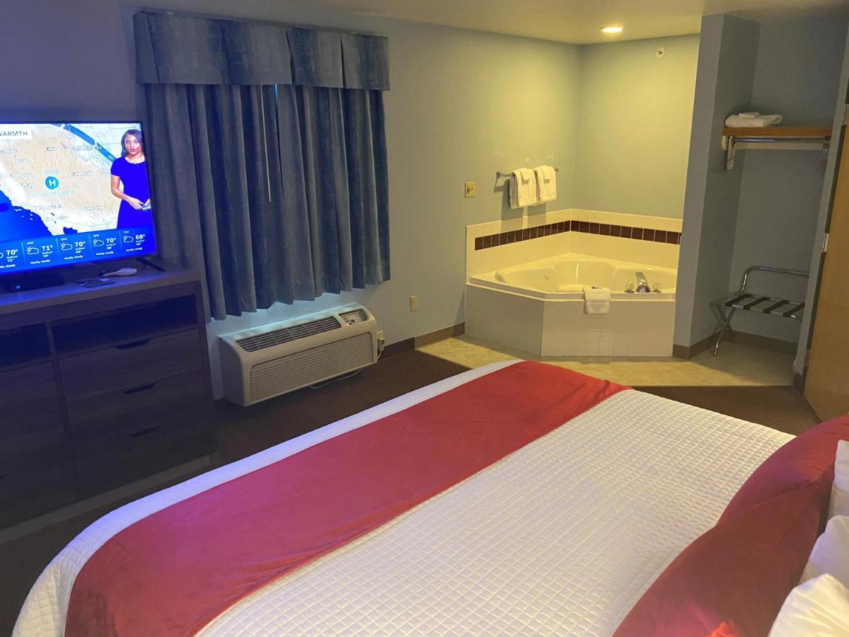 Garnett Hotel & Rv Park Bagian luar foto